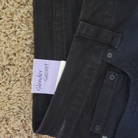 Lee Jean's Fit like size 12, marked 14. NWT bootcut slender, lower on waist - Picture 3 of 11